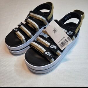 NEW Nike Icon Classic Black Metallic Gold Sandals DH0224-002 Women’s Size 6